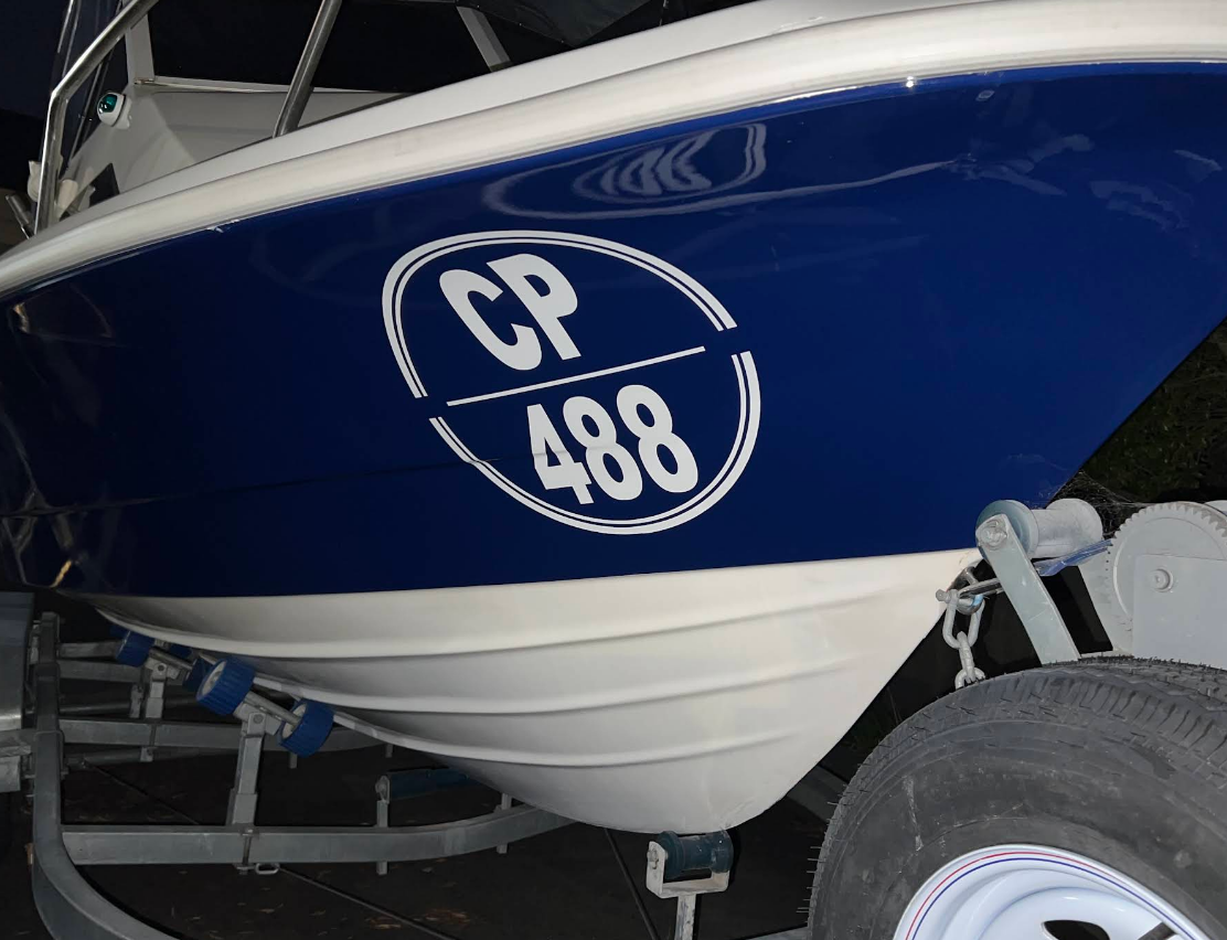 Customer round boat rego sticker example — 2